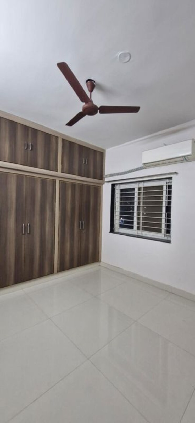 Room, kondapur 3 Bedroom 2000 Sq.Ft. Builder Floor In Kondapur Hyderabad 9812479