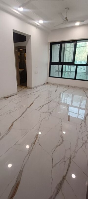 2 BHK Apartment For Sale in RNA NG Bliss, Mira Road