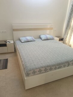 3 BHK + Pooja Room,Servant Room,Study Room,Extra Room Apartment For Sale in Nahar 8 Towers
