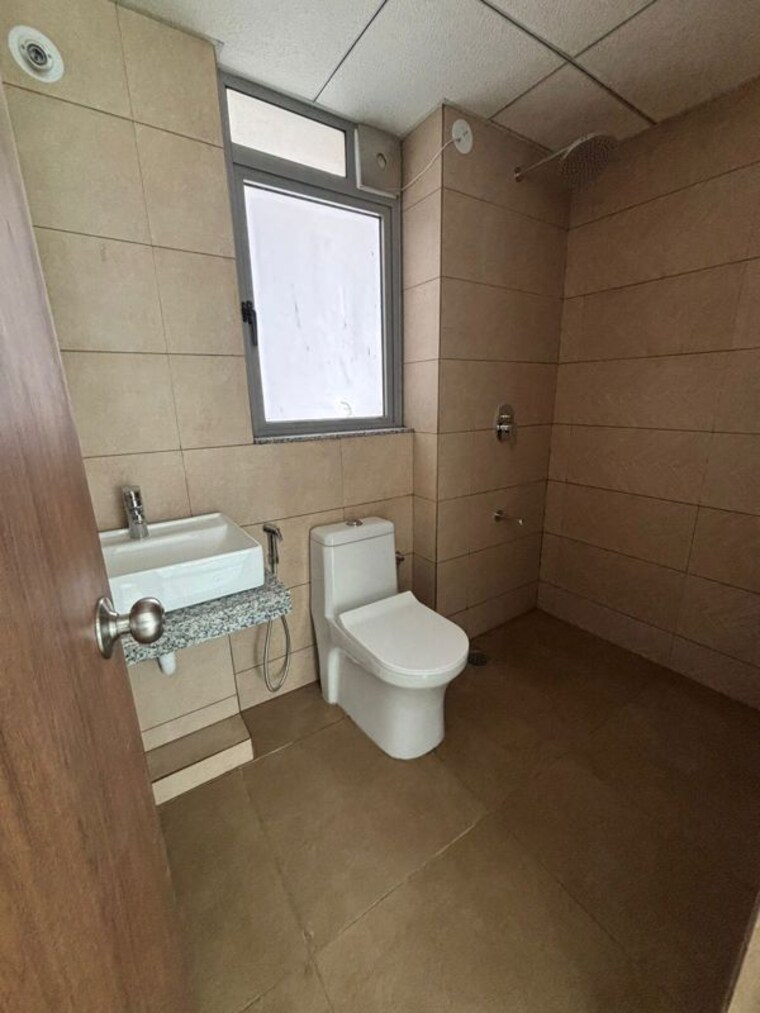 Bathroom, kalpataru-immensa-f 1 Bedroom 454 Sq.Ft. Apartment In Kolshet Road Thane 9807262