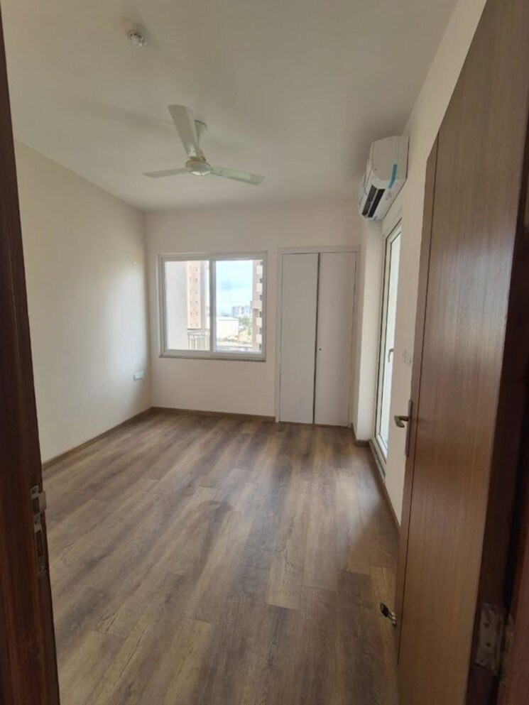 Room, aba-ivy-county 3 Bedroom 1656 Sq.Ft. Apartment In Sector 75 Noida 9812489