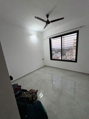 Room in 2 BHK Apartment at Unique Youtopia, Kharadi – for Rent