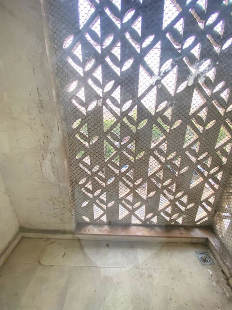  Parking, lodha-palava-city-lakeshore-greens 2 Bedroom 734 Sq.Ft. Apartment In Dombivli East Thane 9812517