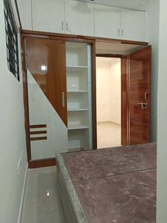 2 BHK + Pooja Room Apartment For Rent in Kondapur