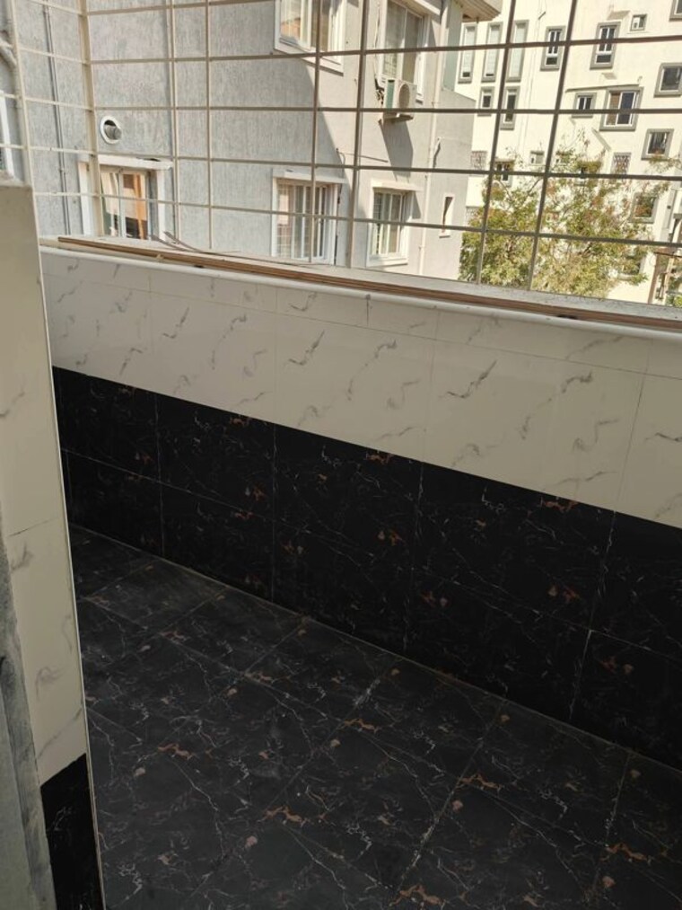 Balcony, kondapur 1 Bedroom 650 Sq.Ft. Apartment In Kondapur Hyderabad 9812528