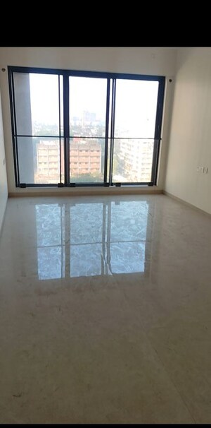 Room in 3 BHK Apartment at Dosti Eastern Bay, Wadala – for Rent