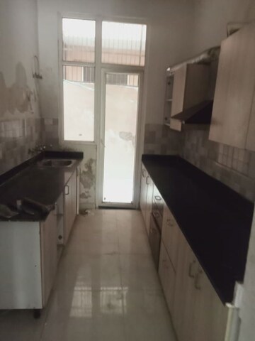 Kitchen in 3 BHK Villa at Amrapali Leisure Valley, Tech Zone 4 Greater Noida – for Rent