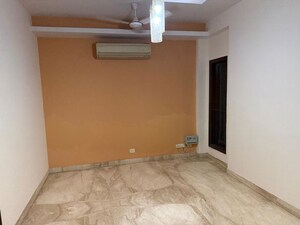 3 BHK Builder Floor For Rent in Chittaranjan Park