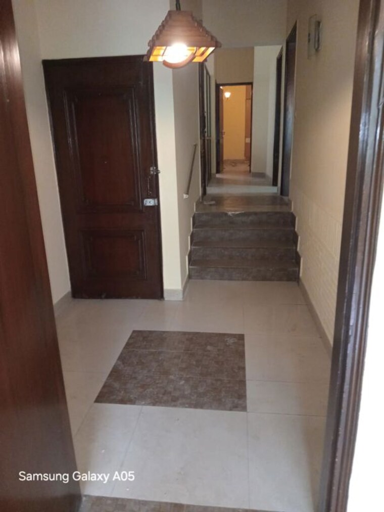 undefined, greater kailash ii 3 Bedroom 250 Sq.Yd. Builder Floor In Greater Kailash ii Delhi 9812587