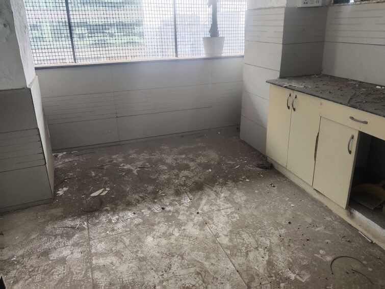 Kitchen, netaji subhash place Commercial Office Space 535 Sq.Ft. In Netaji Subhash Place Delhi 9812590