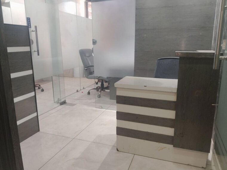Floor Plan, netaji subhash place Commercial Office Space 535 Sq.Ft. In Netaji Subhash Place Delhi 9812590