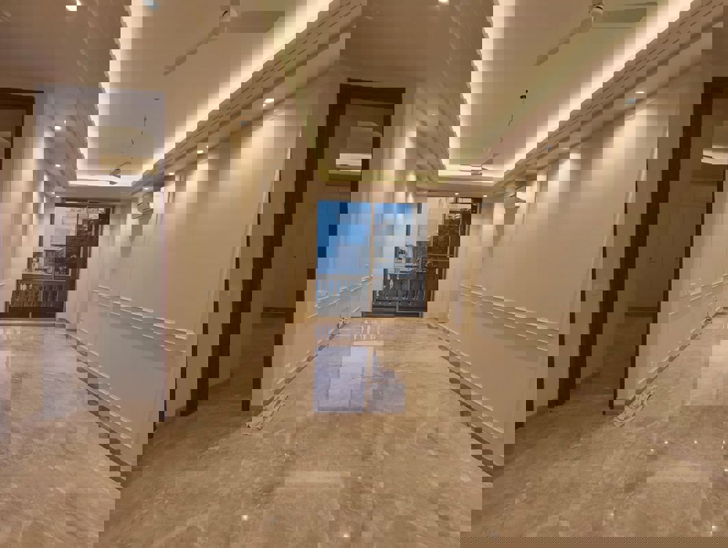 3 BHK + Pooja Room,Servant Room Builder Floor For Rent in Greater Kailash Part 3