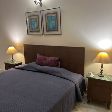 Bedroom in 3 BHK Builder Floor at Defence Colony – for Rent