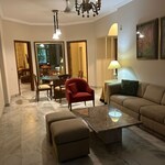 3 BHK + Pooja Room,Servant Room,Study Room,Extra Room 325 Sq.Yd. Builder Floor in Defence Colony