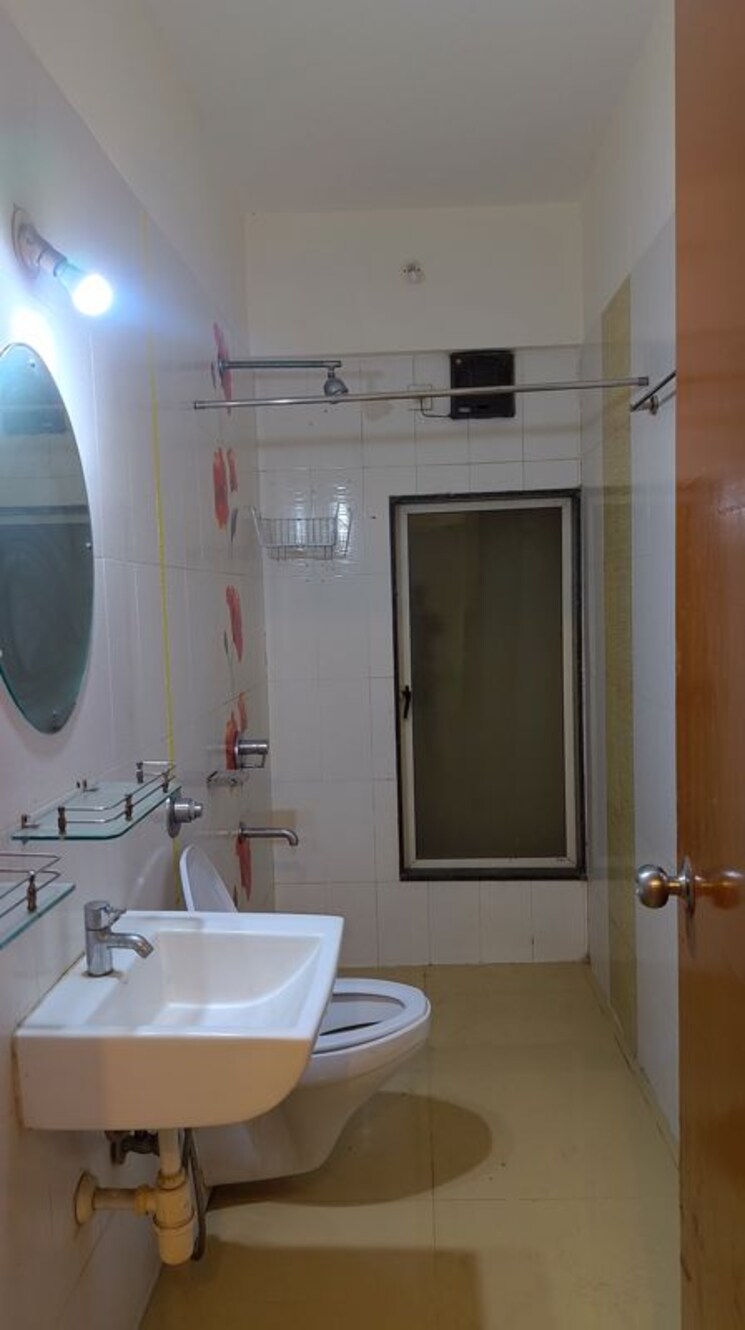 Bathroom, dosti-blossom 3 Bedroom 1245 Sq.Ft. Apartment In Wadala East Mumbai 9812609