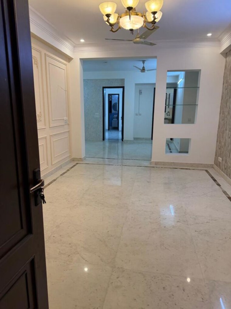 Room, saket 3 Bedroom 200 Sq.Yd. Builder Floor In Saket Delhi 9812623