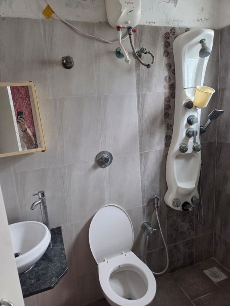Bathroom, makarba 3 Bedroom 1840 Sq.Ft. Apartment In Makarba Ahmedabad 9812591