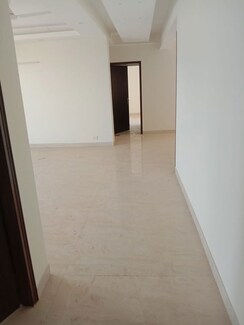 4 BHK + Servant Room,Extra Room Apartment For Sale in Max Estate 360