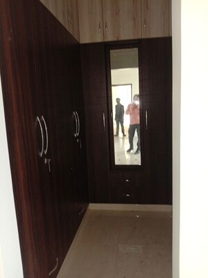 Room in 4 BHK Apartment at Max Estate 360, Sector 36a – for Sale