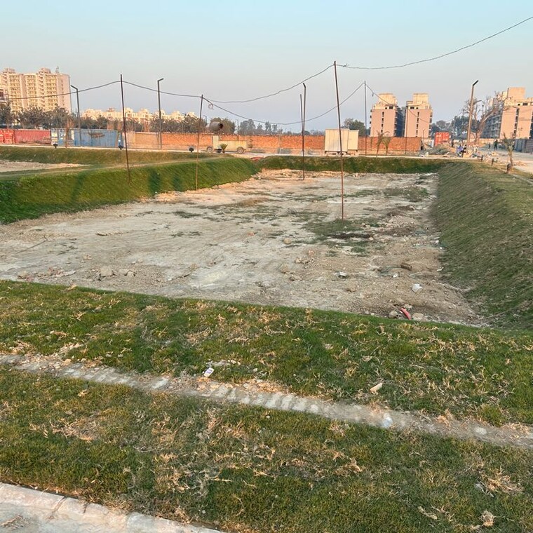 Garden, sector 63  125 Sq.Yd. Plot In Sector 63 Sonipat 9812669