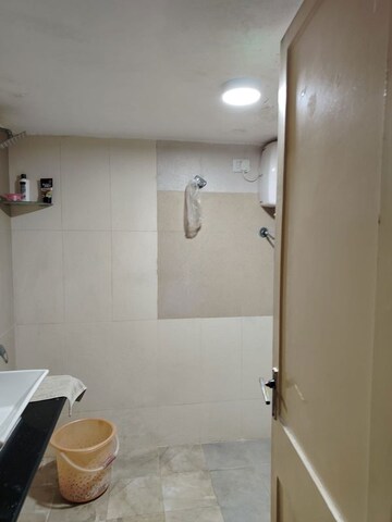 Bathroom in 4 BHK Apartment at Ambawadi – for Rent