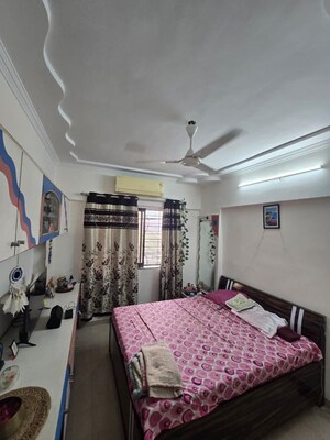 Bedroom in 2 BHK Apartment at Avant Hillway, Goregaon East – for Rent