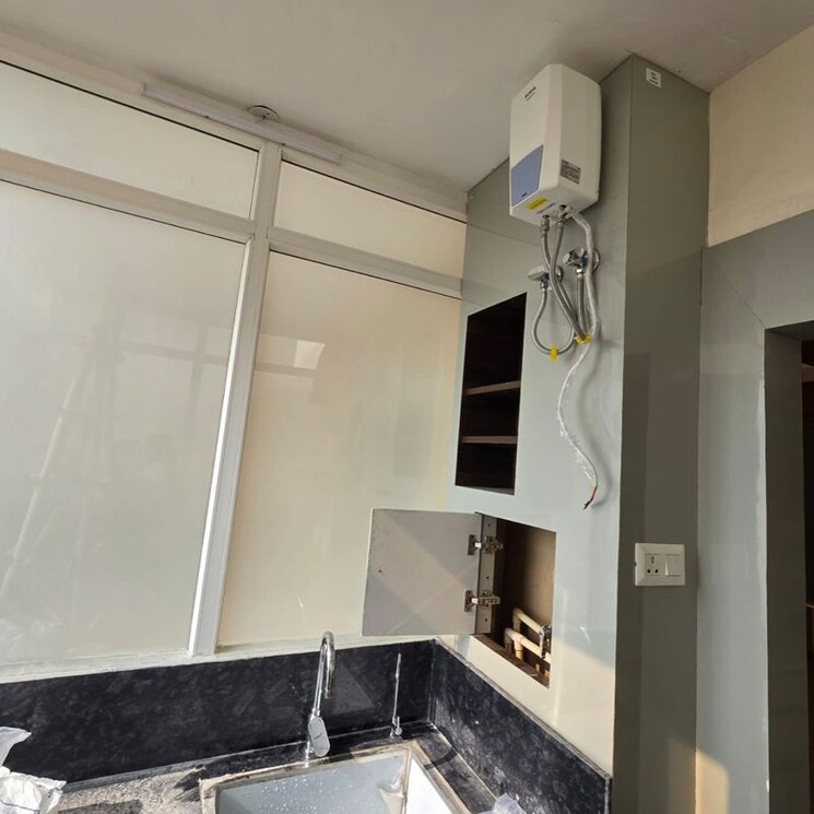 Kitchen, divyansh-orion-homes 4 Bedroom 2455 Sq.Ft. Apartment In Mahurali Ghaziabad 9812715