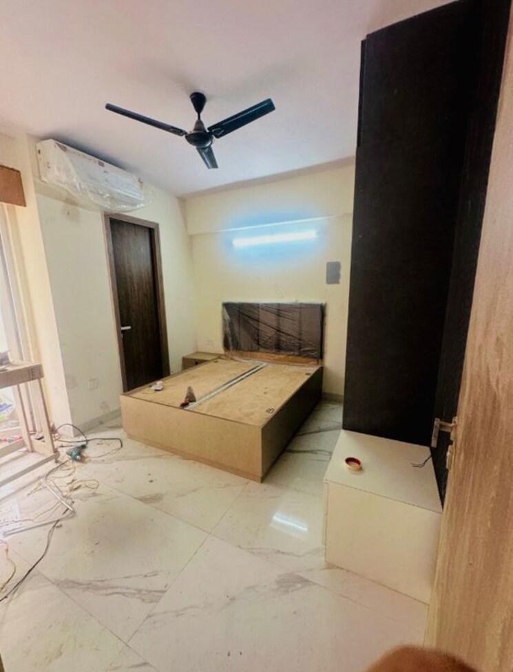 Living Room, smart-world-gems 2 Bedroom 1105 Sq.Ft. Apartment In Sector 89 Gurgaon 9812723