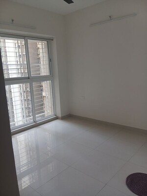 2 BHK Apartment For Rent in Dosti West County Phase 4 Dosti Pine, Balkum Pada