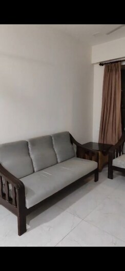 2 BHK Apartment For Rent in Triumph Swastik
