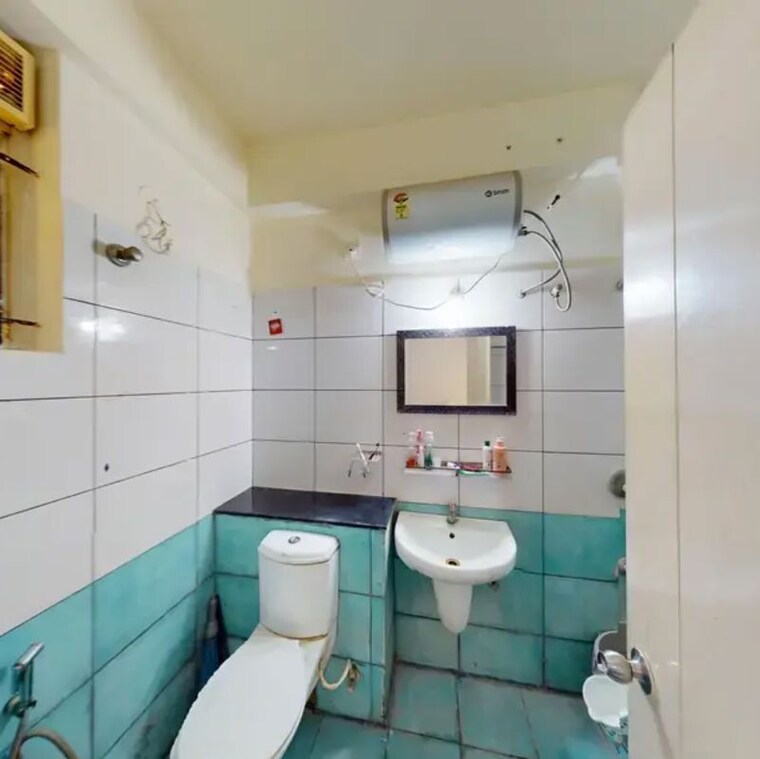 Bathroom, dsr-green-fields 3 Bedroom 1637 Sq.Ft. Apartment In Nagondanhalli Bangalore 9812753