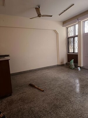 Room in 2 BHK Independent House at Sector 31 – for Rent