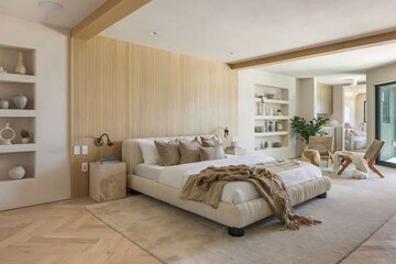 Bedroom in 3 BHK Apartment at Sector 16b Greater Noida – for Sale