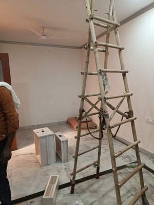 Staircase in 2 BHK Independent House at RWA Apartments Sector 39, Sector 39 – for Rent