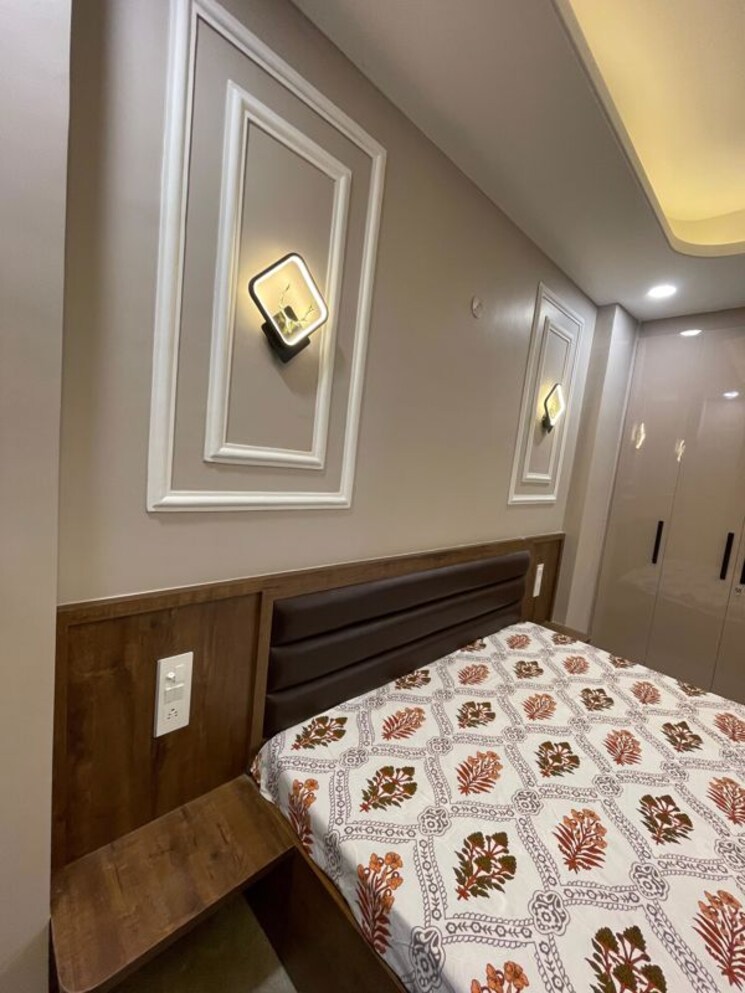 Bedroom, hong-kong-bazaar 2 Bedroom 1250 Sq.Ft. Builder Floor In Sector 57 Gurgaon 9812778