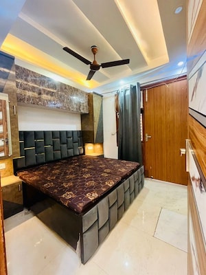Bedroom in 2 BHK Builder Floor at Dwarka Mor – for Rent