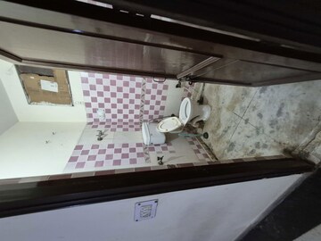 Kitchen in 1.5 BHK Builder Floor at Mayur Vihar – for Rent