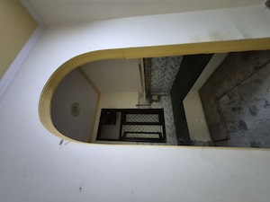 Furnished Amenities in 1.5 BHK Builder Floor at Mayur Vihar – for Rent