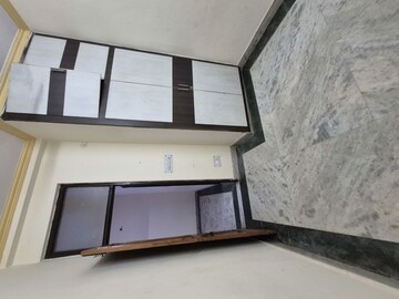 Kitchen in 1.5 BHK Builder Floor at Mayur Vihar – for Rent