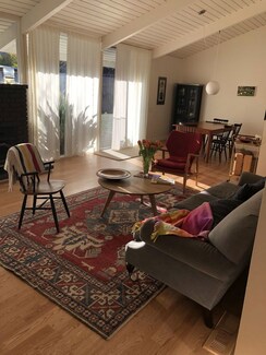 3 BHK Apartment For Rent in Sheth Heights