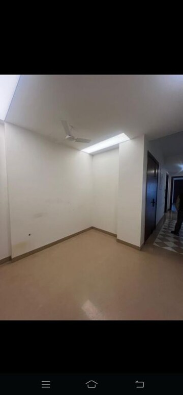 Room in 4 BHK Builder Floor at Kailash Colony – for Sale