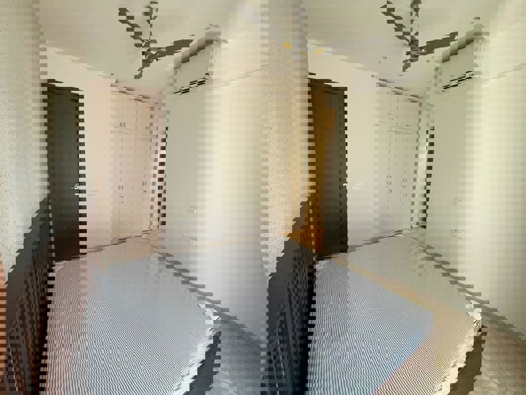 2 BHK + Pooja Room Apartment For Rent in Hiranandani Castle Rock