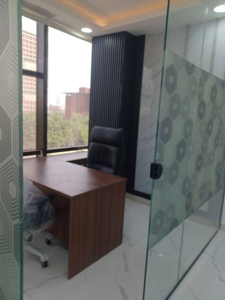 Bathroom, sector 16 Commercial Office Space 700 Sq.Ft. In Sector 16 Noida 9812843