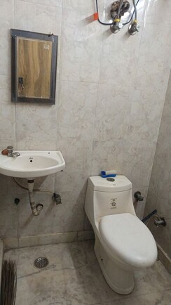 3 BHK + Extra Room Builder Floor For Rent in Patel Nagar