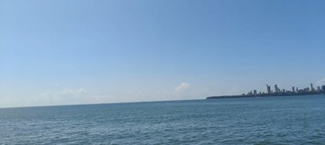 Swimming Pool in 3 BHK Apartment at K Raheja Modern Vivarea, Mahalaxmi – for Sale