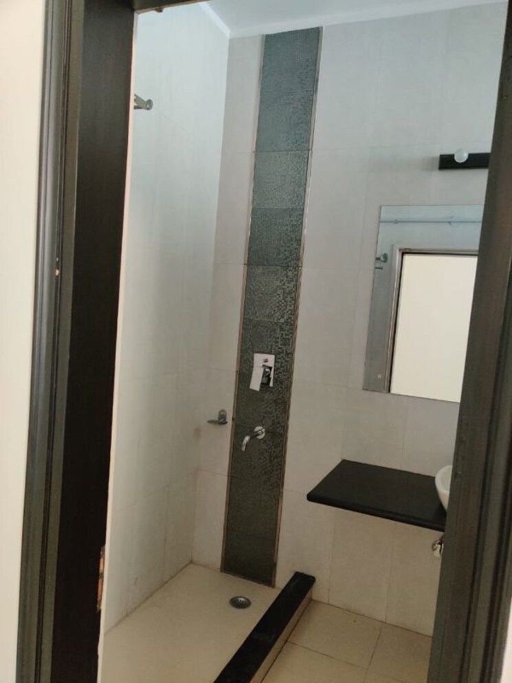 undefined, defence colony 3 Bedroom 325 Sq.Yd. Builder Floor In Defence Colony Delhi 9812864