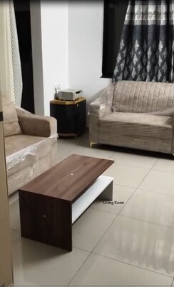 1 BHK + Pooja Room Apartment For Rent in Kolte Patil Umang Premiere