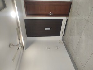 Master Bedroom in 3 BHK Builder Floor at Sector 38 – for Rent