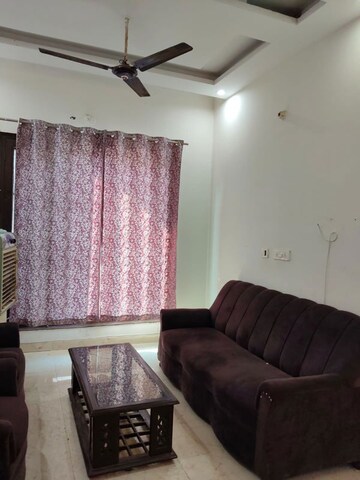 Living Room in 2 BHK Builder Floor at Sector 115 – for Rent