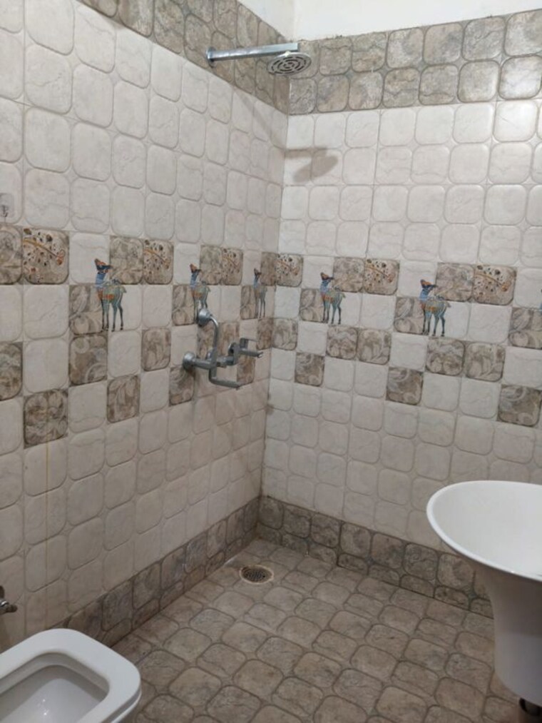 Bathroom, sector 115 2 Bedroom 850 Sq.Ft. Builder Floor In Sector 115 Chandigarh 9812913